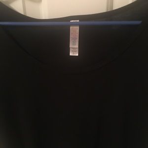 Solid black L Lularoe Perfect